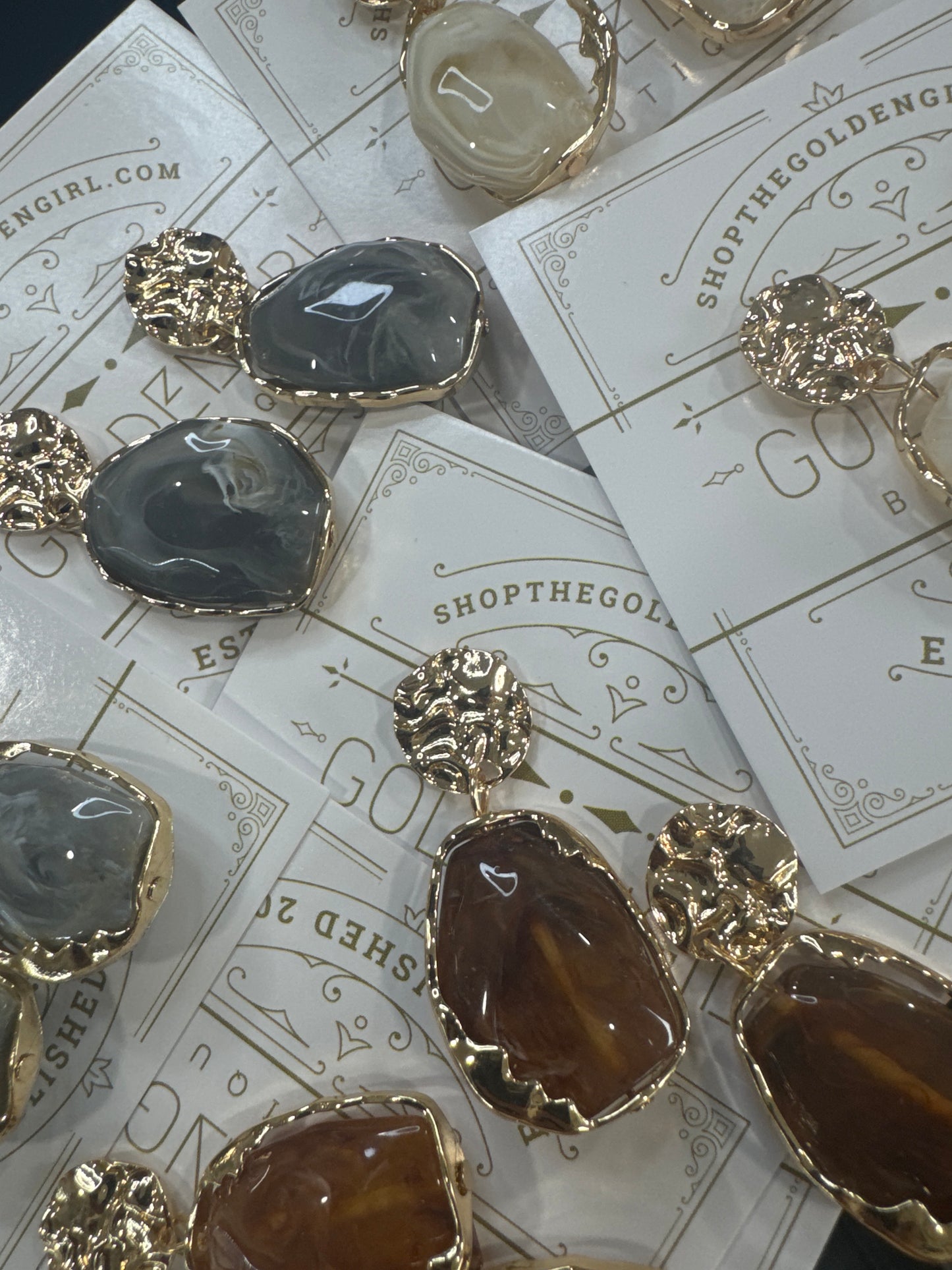 Lightweight Marble Design Earrings