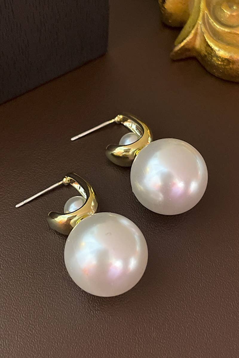 Amelia Pearl Earrings