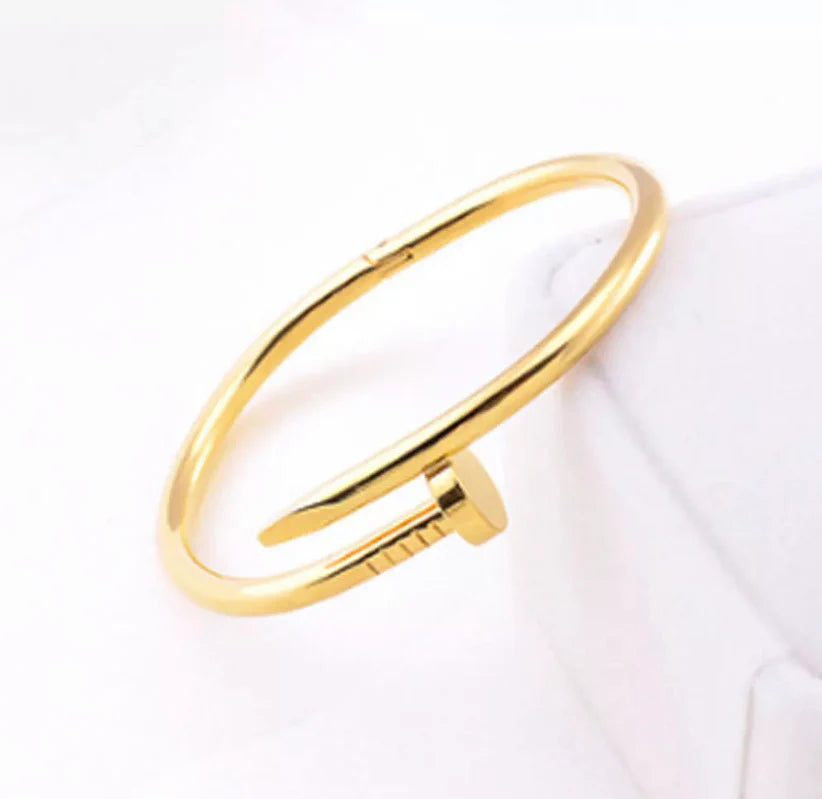 Justine Bangle