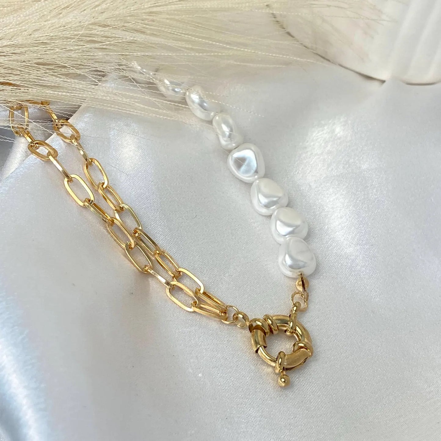 Pearl & Chain Choker Necklace